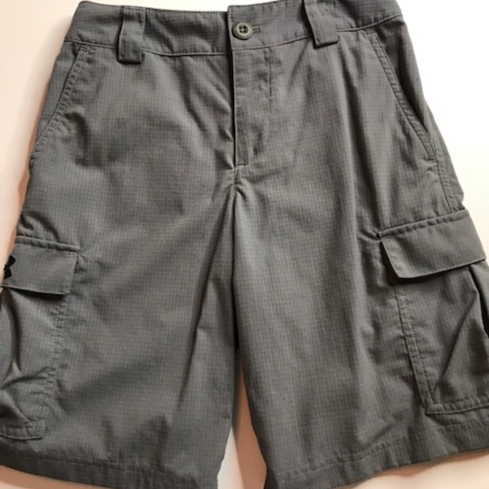 Under Armour Boy's Loose Fit Shorts YL